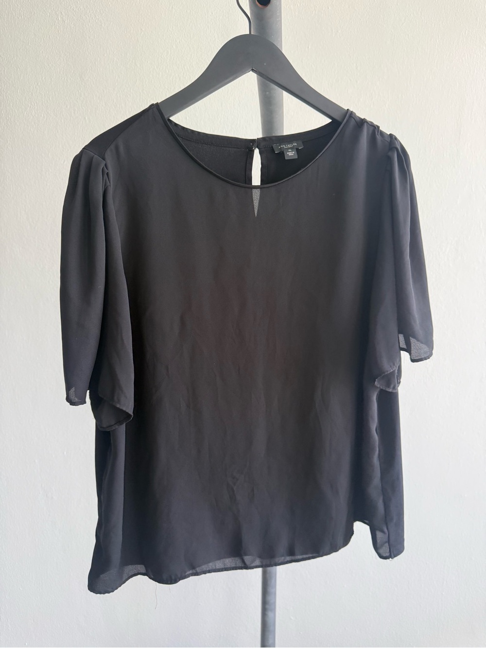 Ann Taylor Factory Black Chiffon Flutter Sleeve Blouse Women XL Sheer Overlay